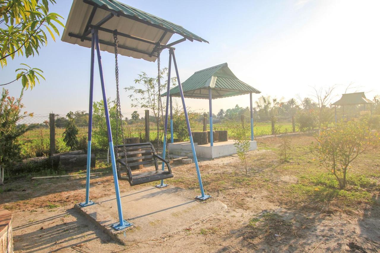 Oyo 69836 아폰존 리조트 앤 레스토랑 Shaugaon 외부 사진